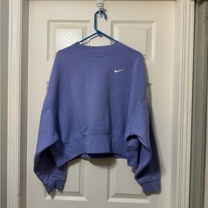 Nike mini swoosh oversized crop sweatshirt  size small nwt *flaw